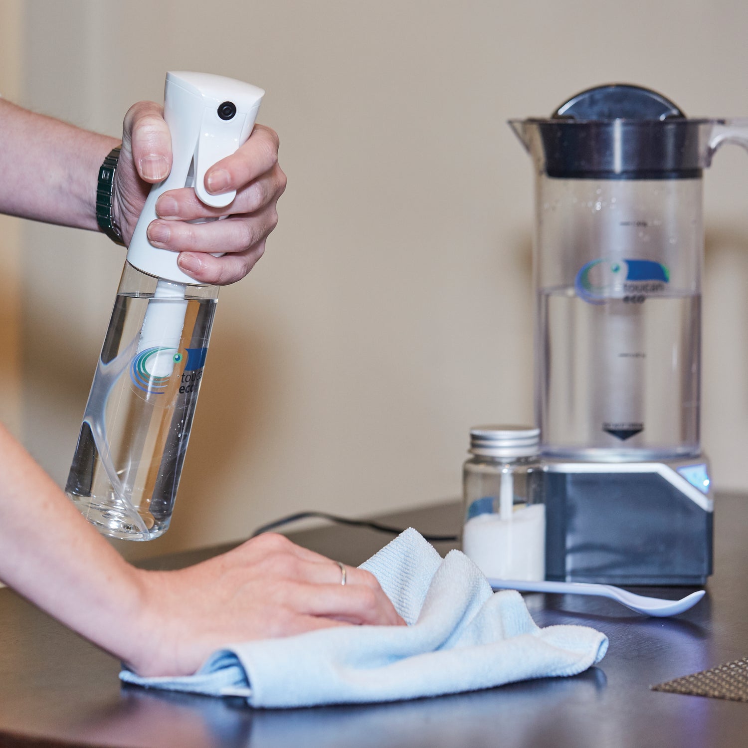 Toucan Eco Worktop 1L